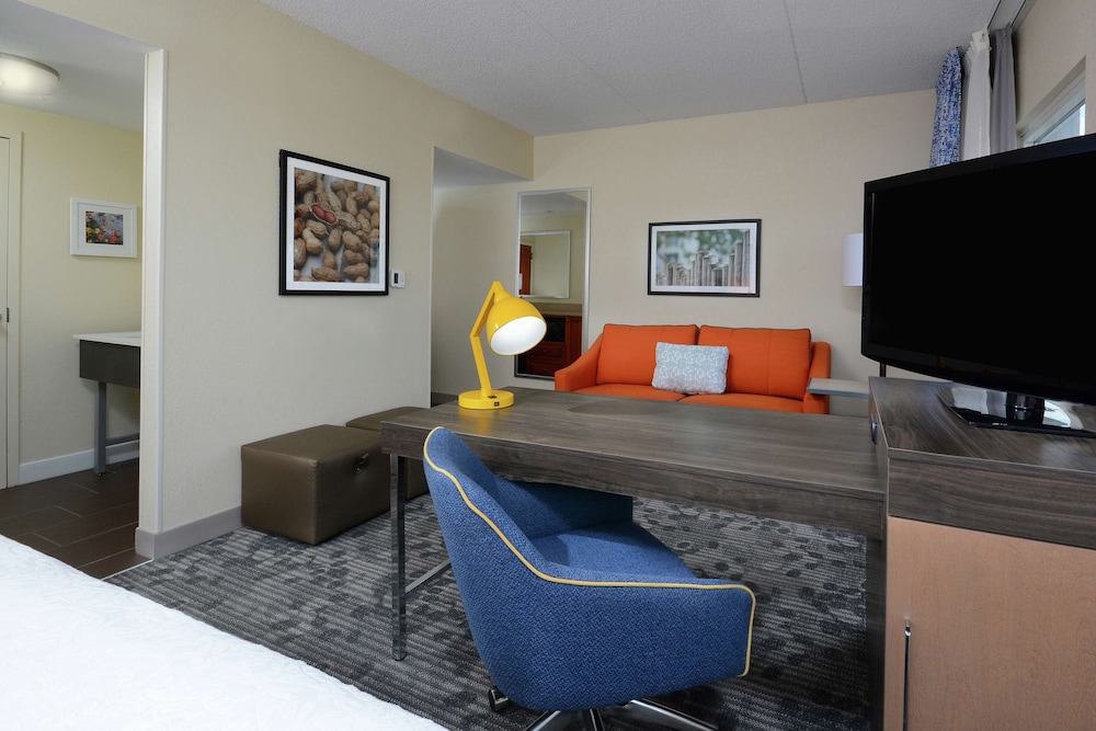 Hampton Inn & Suites Clinton I 26 - photo 13