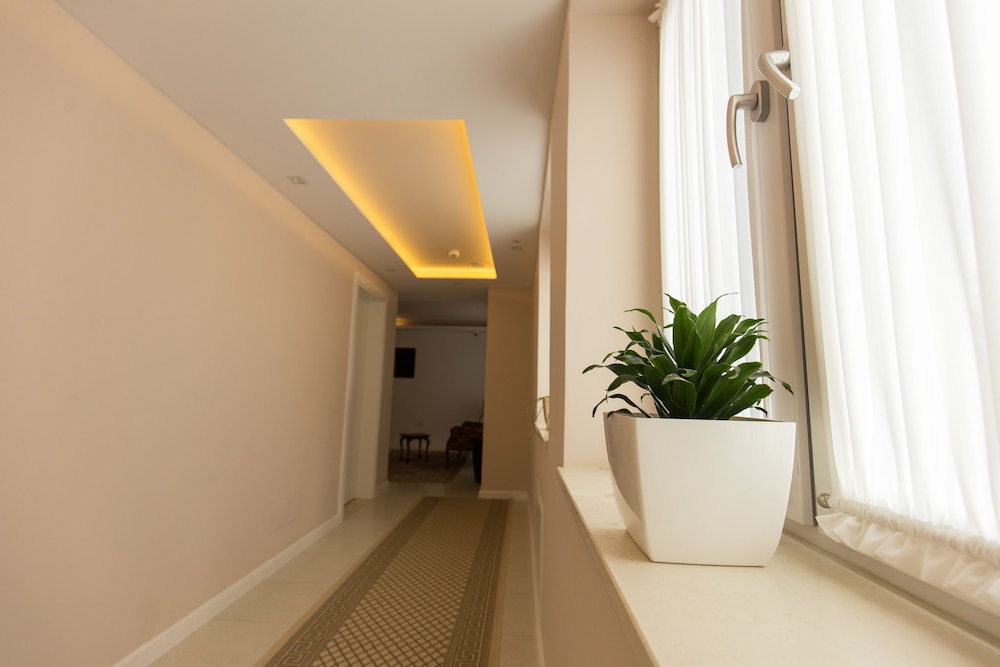 Hotel Turizem Shkelzeni — Bajram Curri — photo 2
