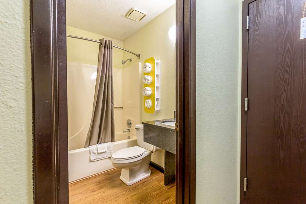 Motel 6 Troy IL - photo 20