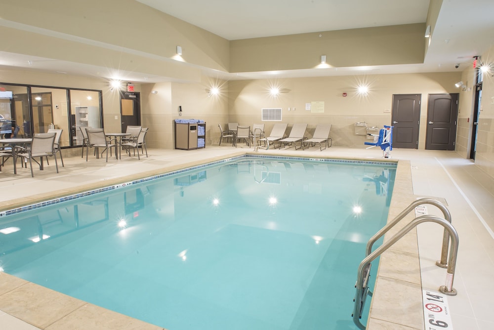 Candlewood Suites Fargo South Medical Center by IHG - photo 19