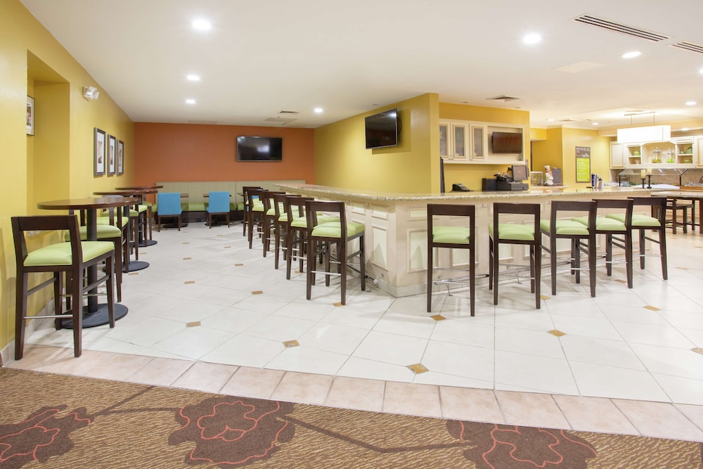 Hilton Garden Inn Avondale - photo 29