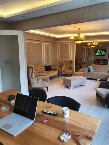 Sehir Merkezinde Otel Konforunda Family House in Sivas, Turkey