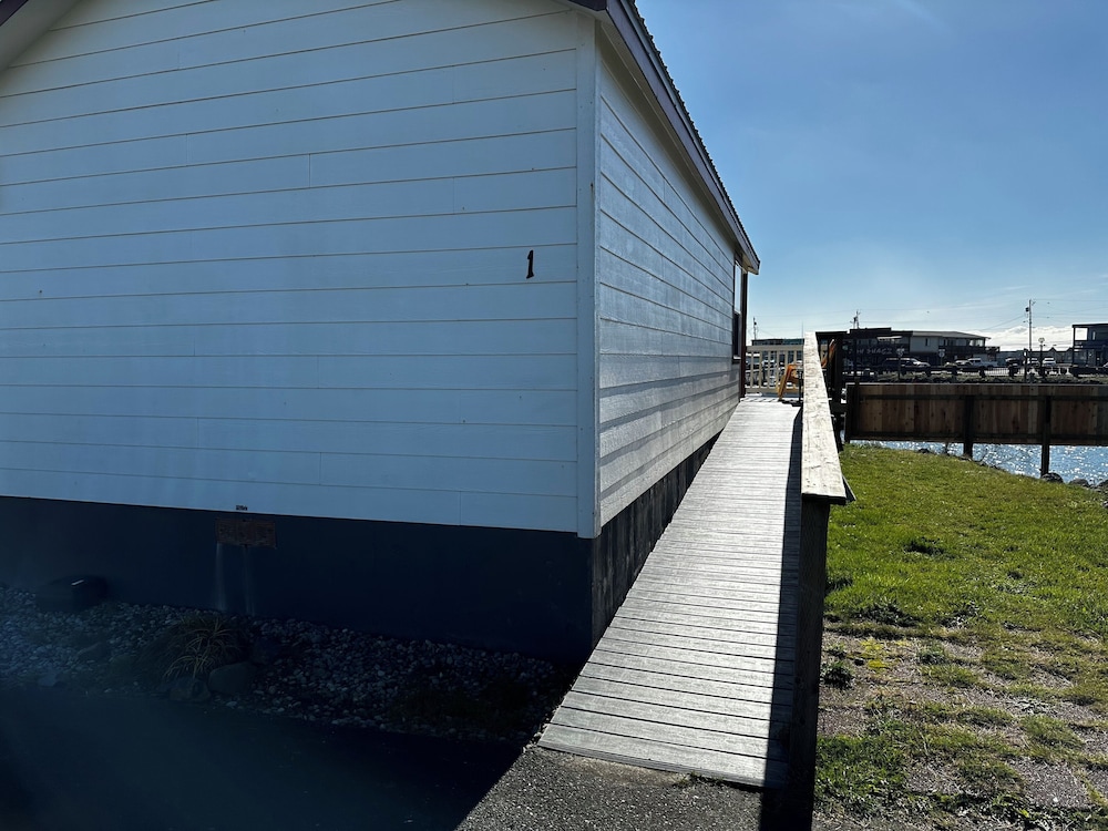 Westport Marina Cottages - photo 78