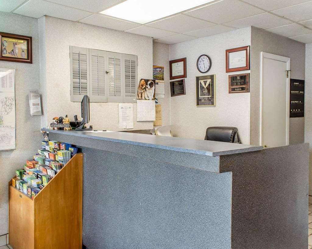 Econo Lodge Frackville - photo 5