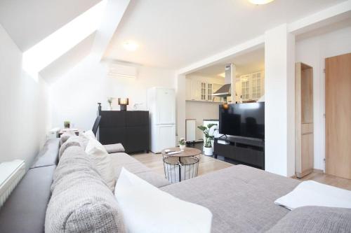 Old town Sunrise apartment — 4-Star Luxury Hotel in Bratislava, Slovakia
