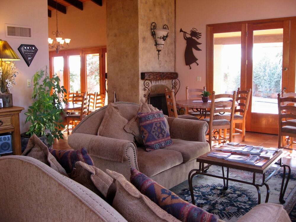 Adobe Village Inn - photo 3