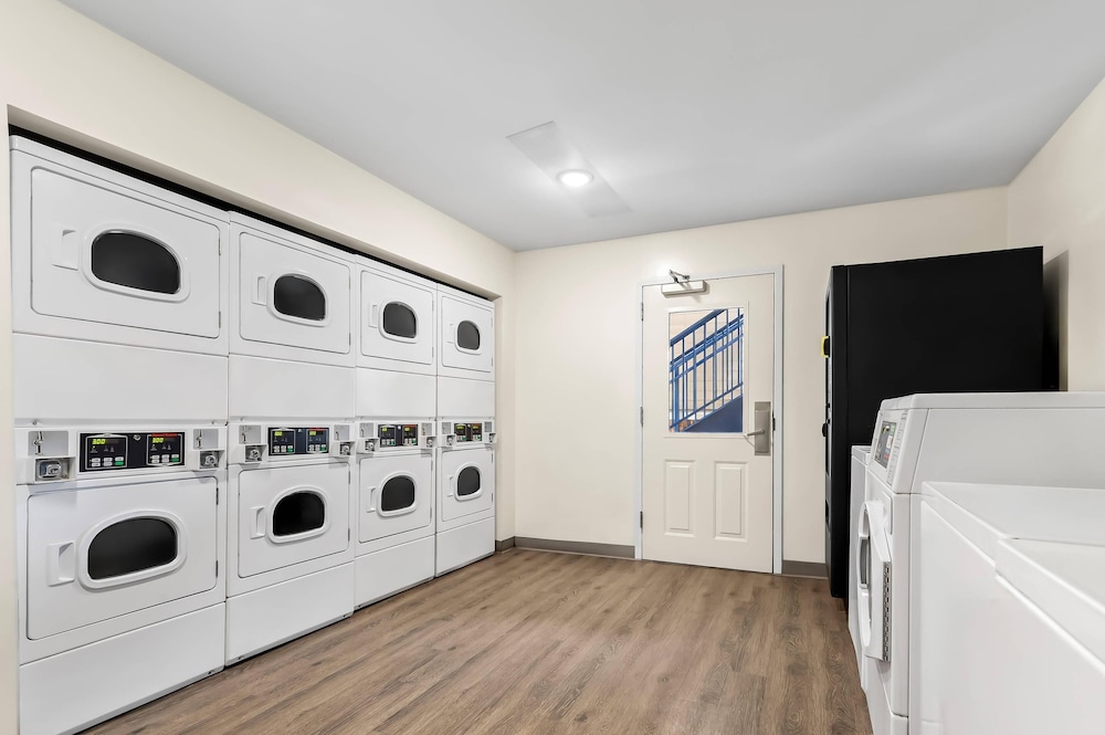 Birch Hill Suites Lakeland - photo 33