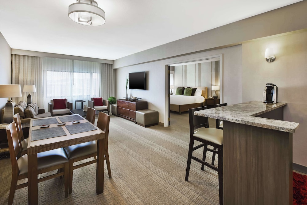 DoubleTree by Hilton Rapid City Downtown Convention Center - photo 12