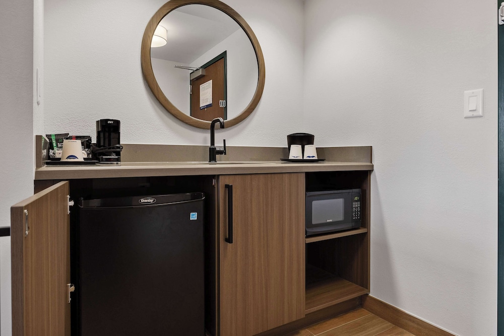 Hampton Inn & Suites Lake George - photo 30