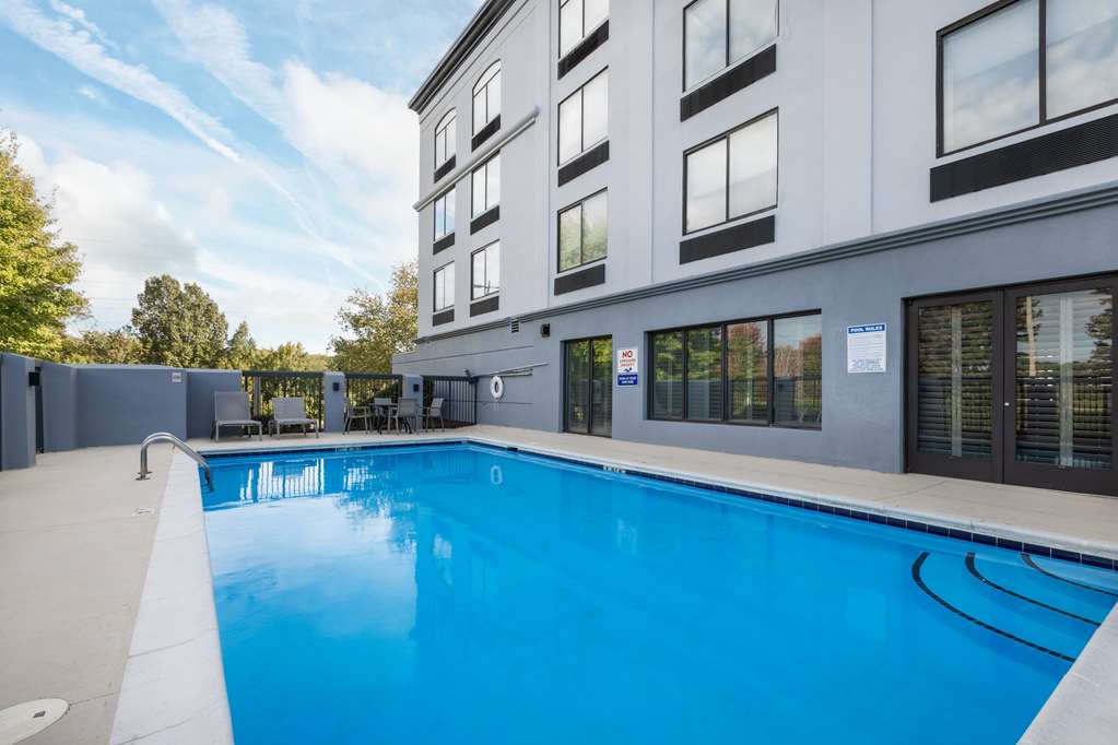 Wingate by Wyndham Charlotte Speedway Concord - photo 11