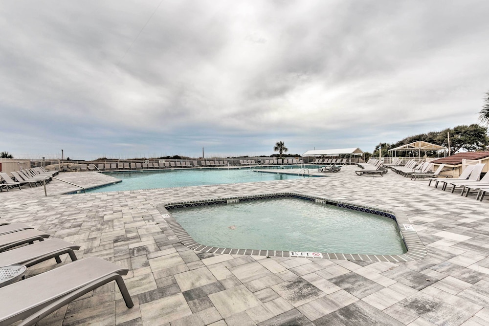 Pool Tennis & Gym: Resort Condo in Hilton Head - photo 26