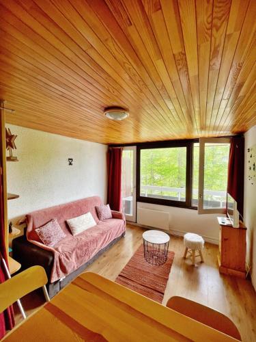 Studio Au Pied Des Pistes Avec Terrasse in Vars, France