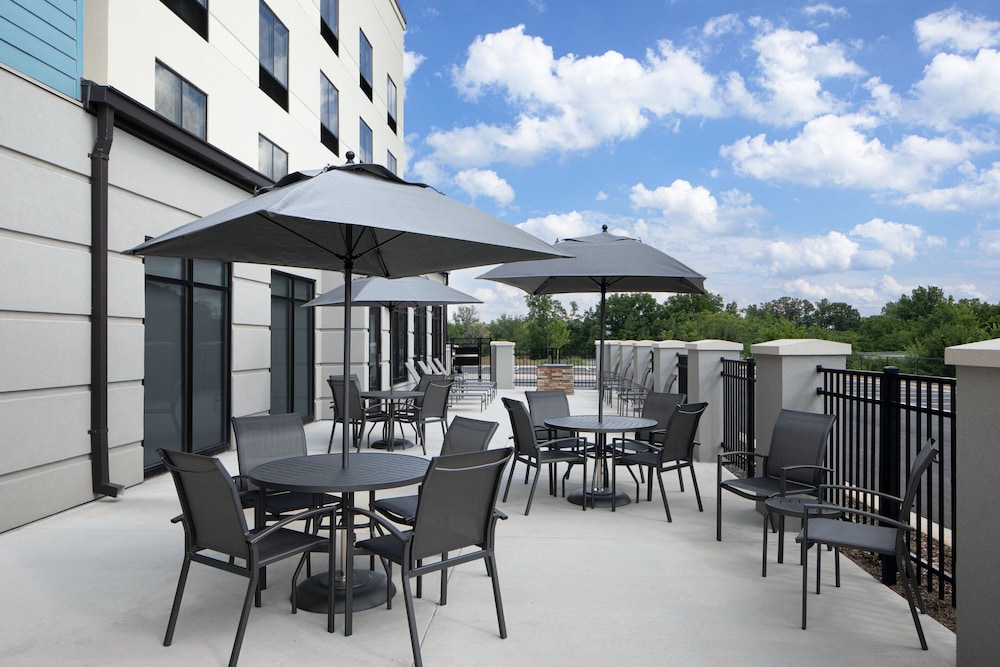 Fairfield by Marriott Inn & Suites Whitsett Greensboro East - photo 24
