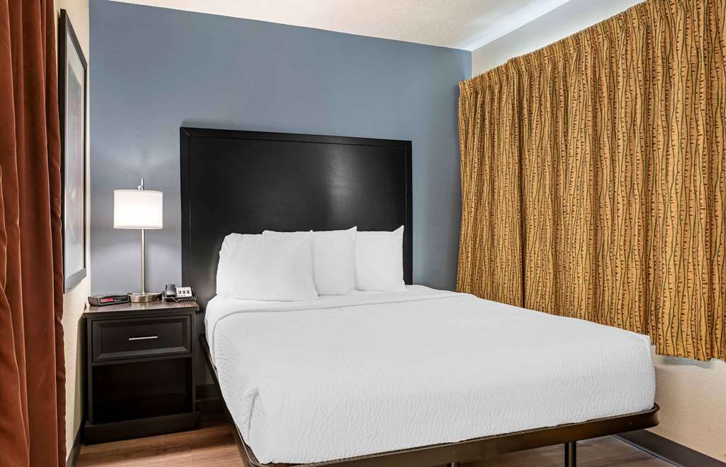 Extended Stay America Suites Cincinnati Blue Ash Reed Hartma - photo 9