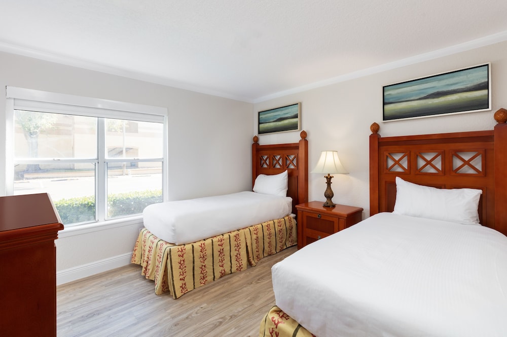 Westgate Blue Tree Resort - photo 8