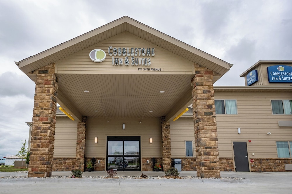 Cobblestone Inn & Suites Sheldon - featured photo