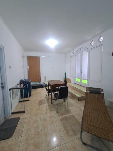 Rumah Pemandangan Lembah & Pegunungan tepi Jalan Raya