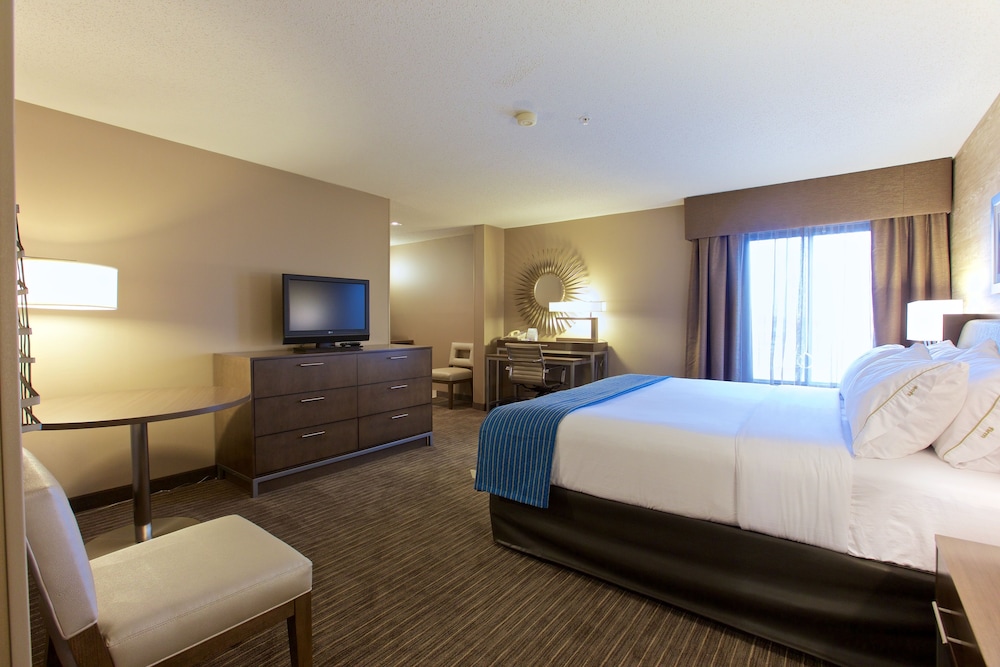 Holiday Inn Express Fargo West Acres by IHG - photo 4