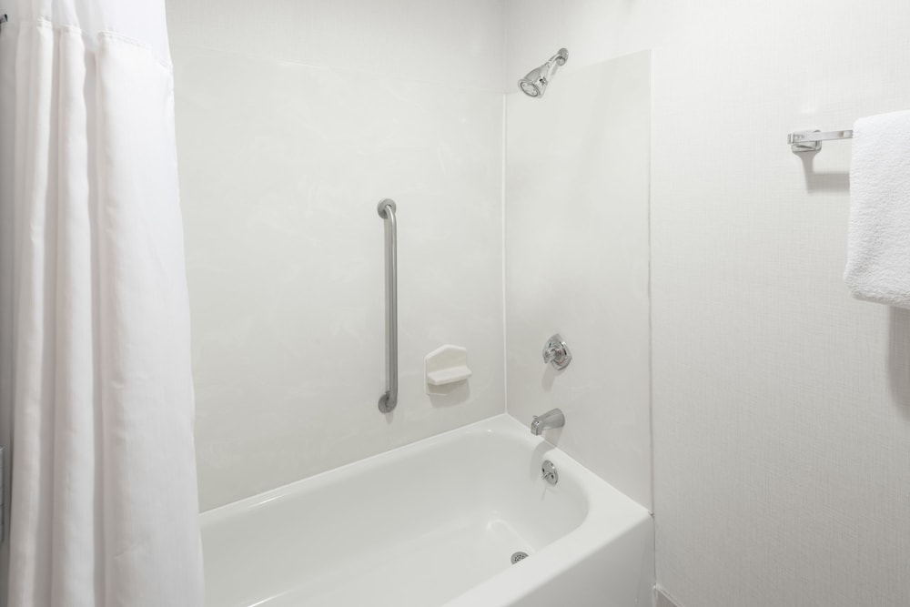Wingate by Wyndham Shreveport Airport - photo 12