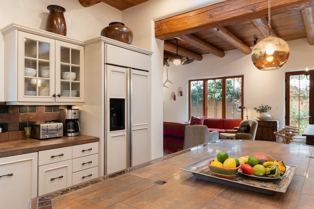 La Joya Spacious and Historic Downtown Jewel - photo 25