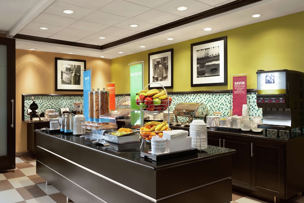 Hampton Inn & Suites Houston Pasadena - photo 29