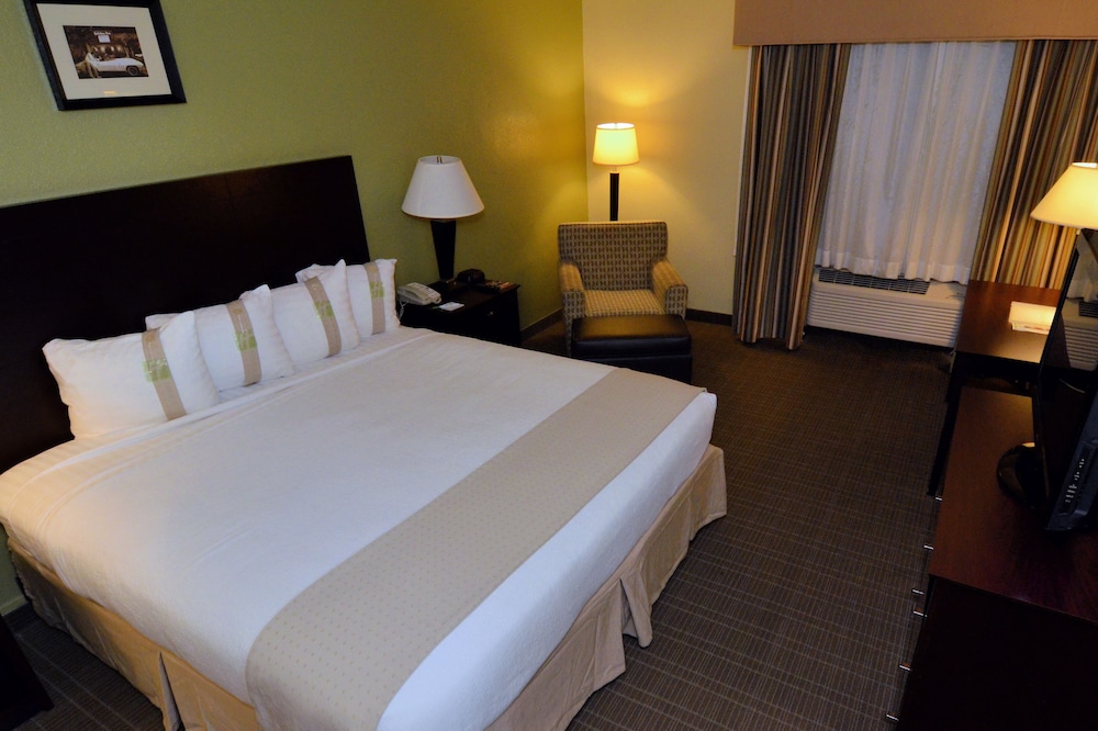 Holiday Inn Fort Myers Downtown Area by IHG - photo 9
