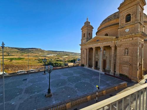 Scenic Views A Stylish Getaway in Mgarr — Mgarr — photo 5