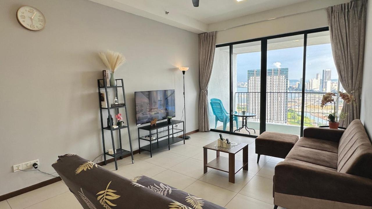 LM HomeyA Coastline View Family Suite#EV Charger — 5-Star Luxury Hotel in George Town, Malaysia