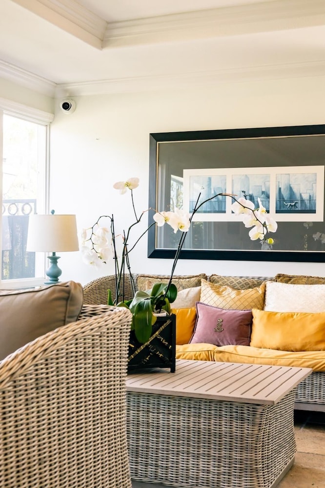 Seaside Laguna Inn & Suites Hotel - photo 5