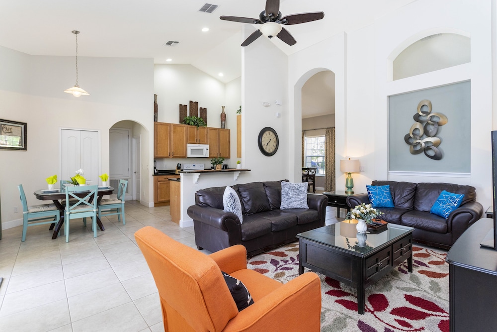 Gorgeous 4Bd with Pool @ 4072 Solterra Resort Davenport - photo 27