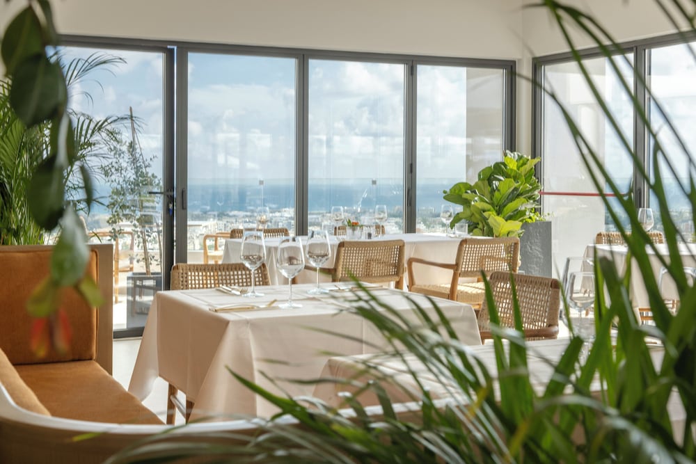 מזון ומשקאות