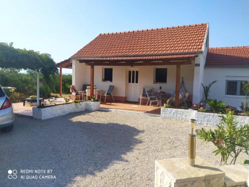 Traditional town house — 4-Star Luxury Hotel in Jelsa, Croatia