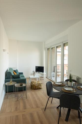 Nuovo e luminoso Zona Centrale — 4-Star Luxury Hotel in Milan, Italy