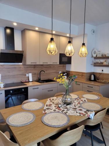 Apartament Lilla 2 — 4-Star Luxury Hotel in Jelenia Gora, Poland