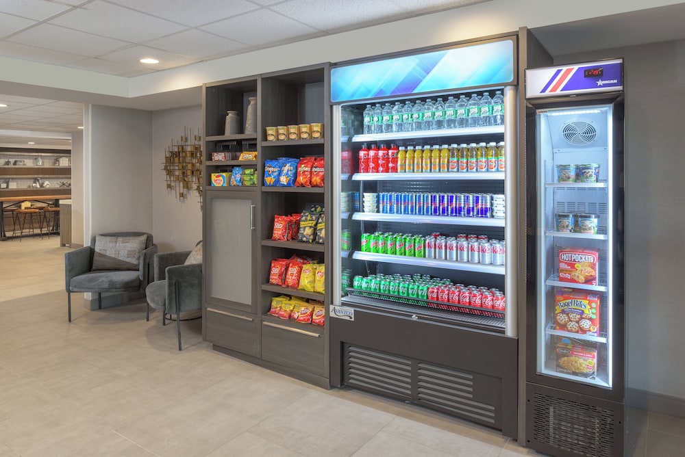 Holiday Inn Express South Burlington Downtown - photo 24