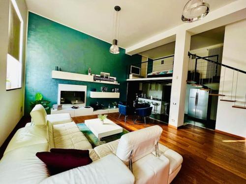 Moderno Loft Alle Porte di Milano 115mq 3 Posti — 4-Star Luxury Hotel in Cormano, Italy