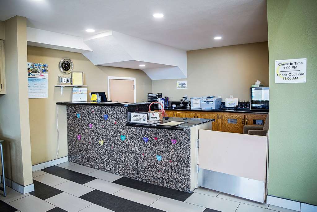 Super 8 by Wyndham Holbrook - photo 24