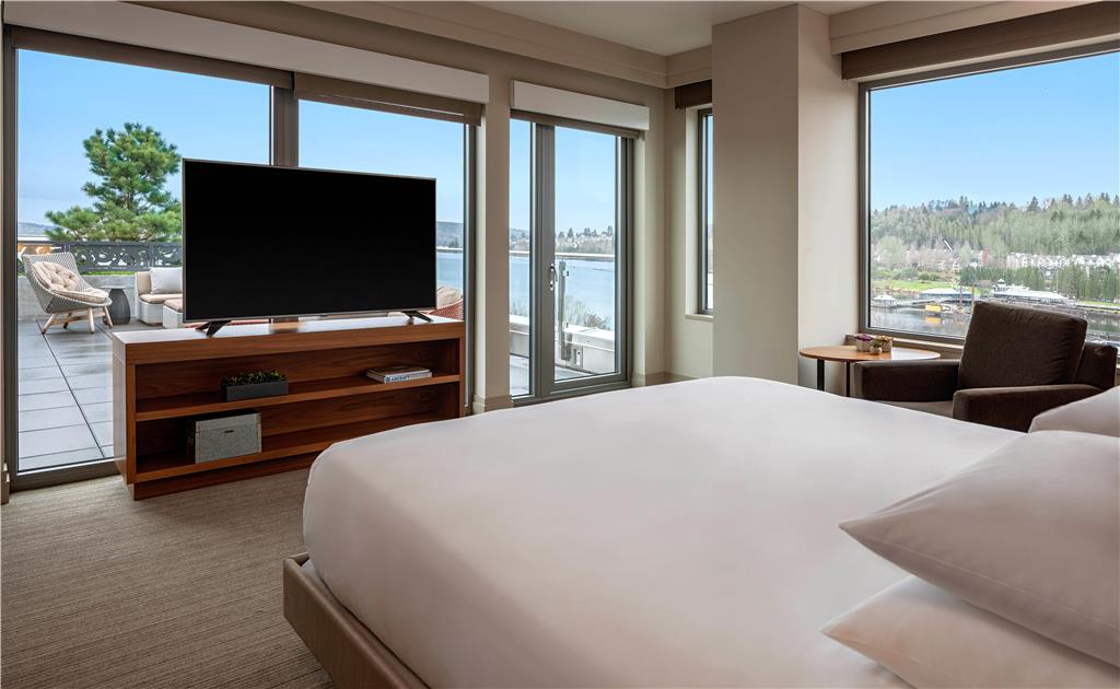 Hyatt Regency Lake Washington at Seattle s Southport - photo 26