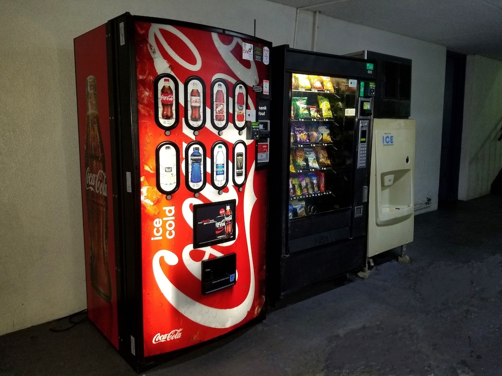 Econo Inn - photo 22