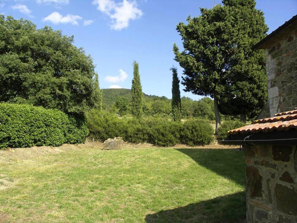 Villa Vallocchie — 4-Star Luxury Hotel in Sarteano, Italy