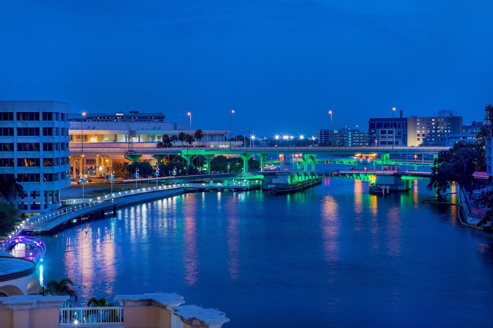Hotel Tampa Riverwalk - photo 40