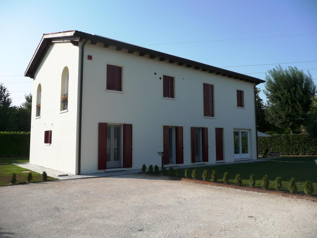 Agriturismo Campoverde — 4-Star Luxury Hotel in Camponogara, Italy