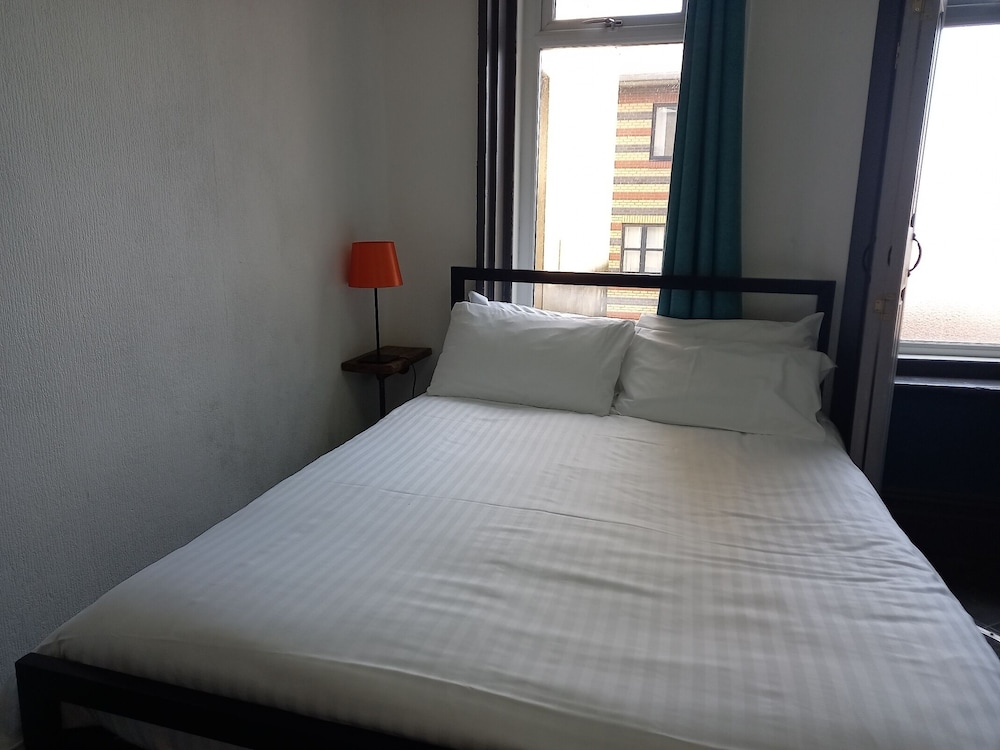 Earlsway Hotel — Blackpool — photo 3