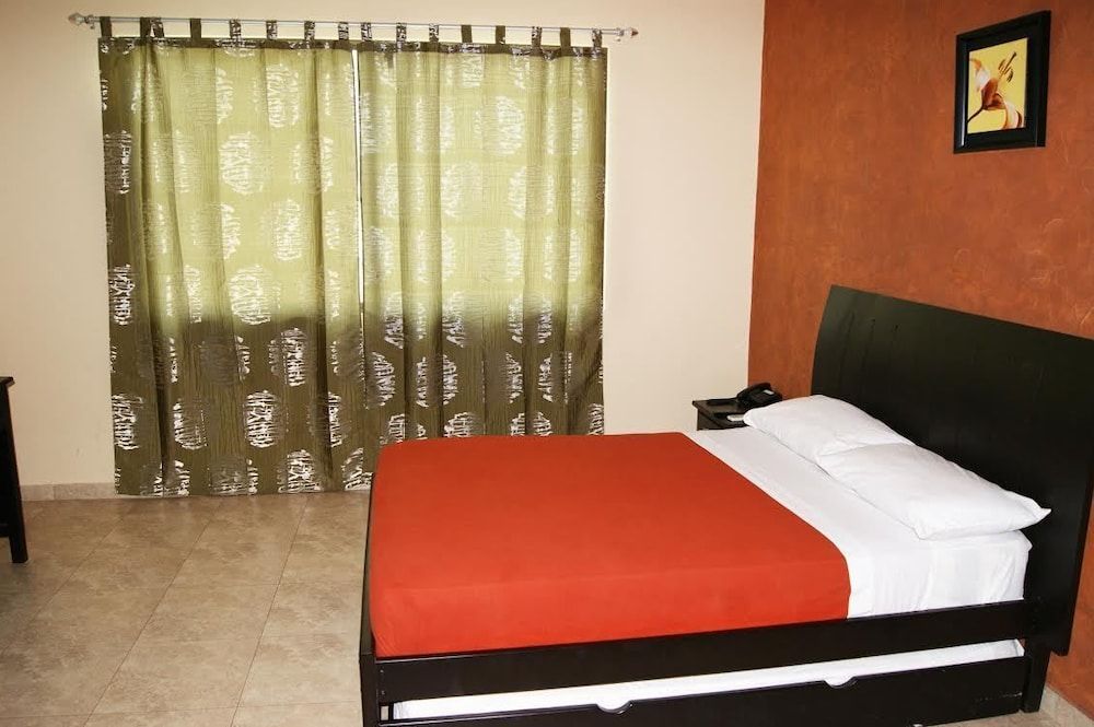 Hotel Marvento II — Salinas — photo 2