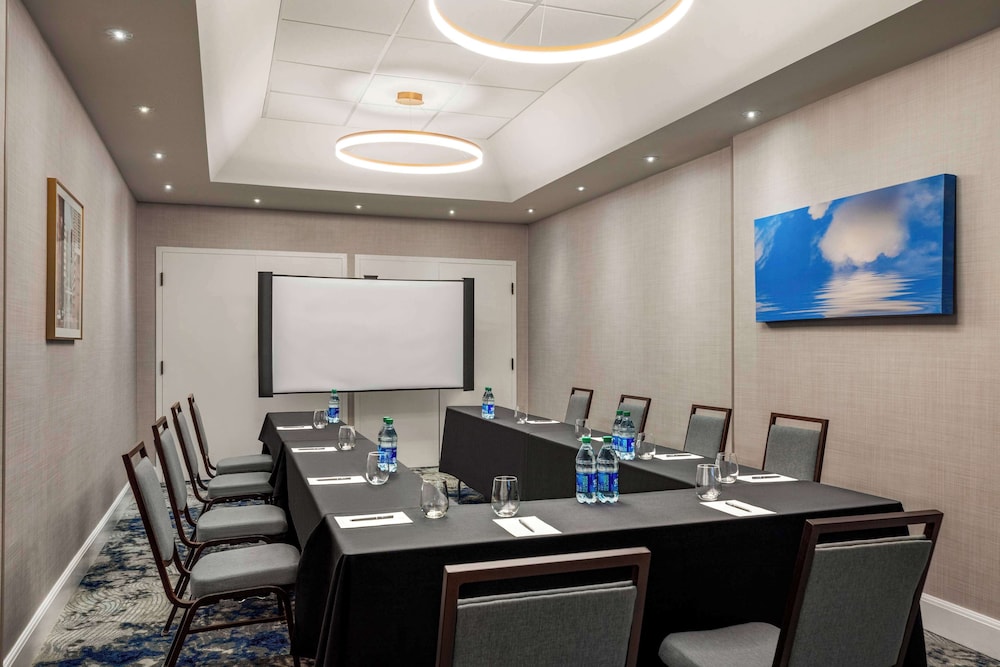 Embassy Suites by Hilton Kansas City Overland Park - photo 51