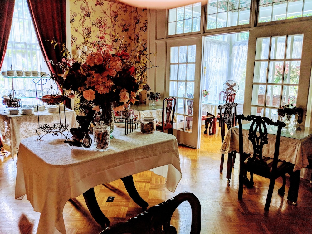 Allegiance Bed and Breakfast - photo 17