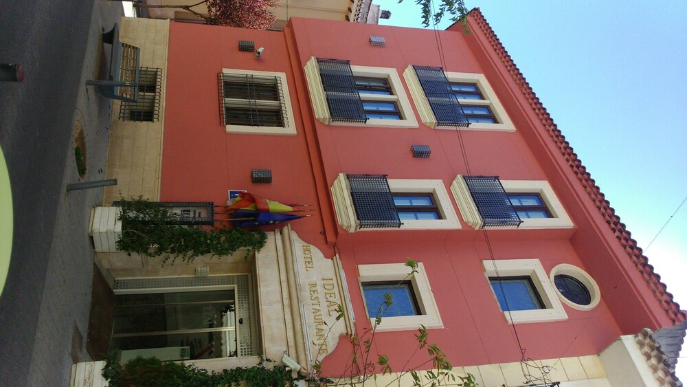 Hotel Ideal — hotel in Villarrobledo