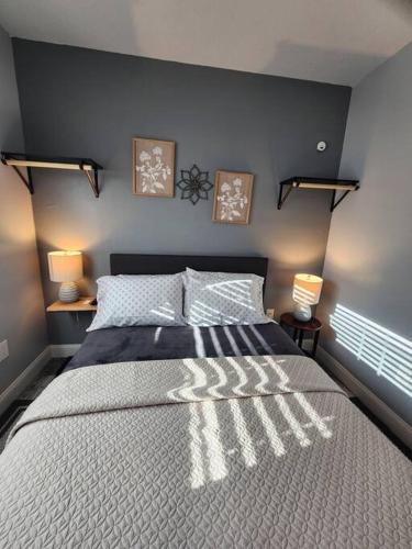 Green Roof House Studio — 4-Star Luxury Hotel in Lakeland, United States