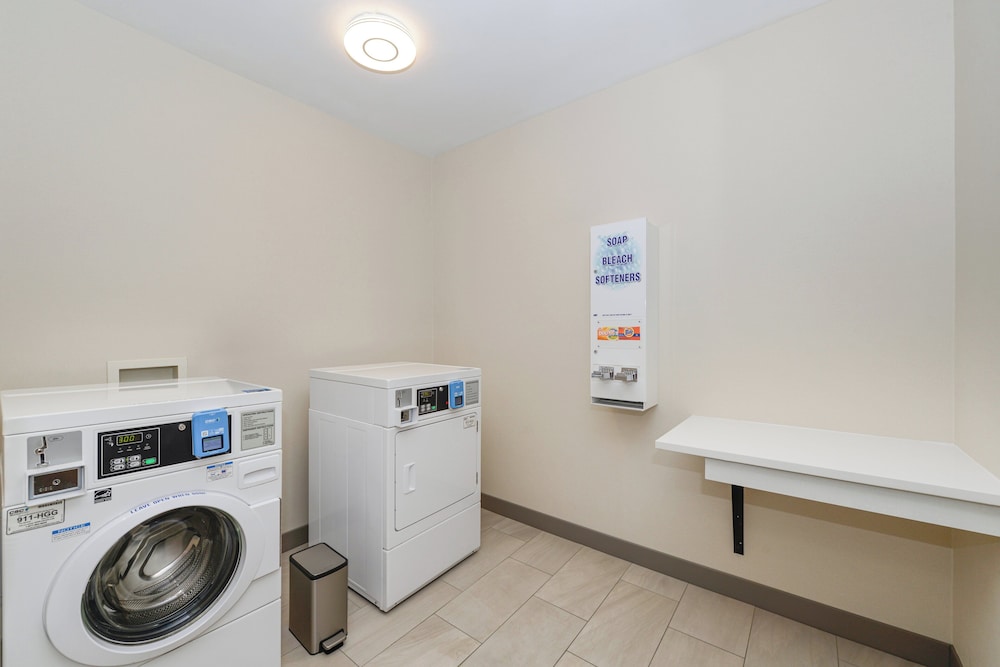 Holiday Inn Express Hotel and Suites Marysville by IHG - photo 55