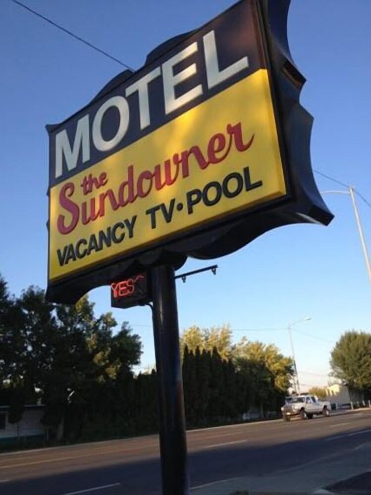 Sundowner Motel - photo 16